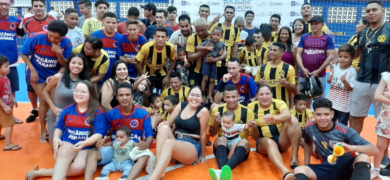 Amigos do Ferreira/Mecânica Paraná levam o título dos abertos de futsal em Sorriso-MT