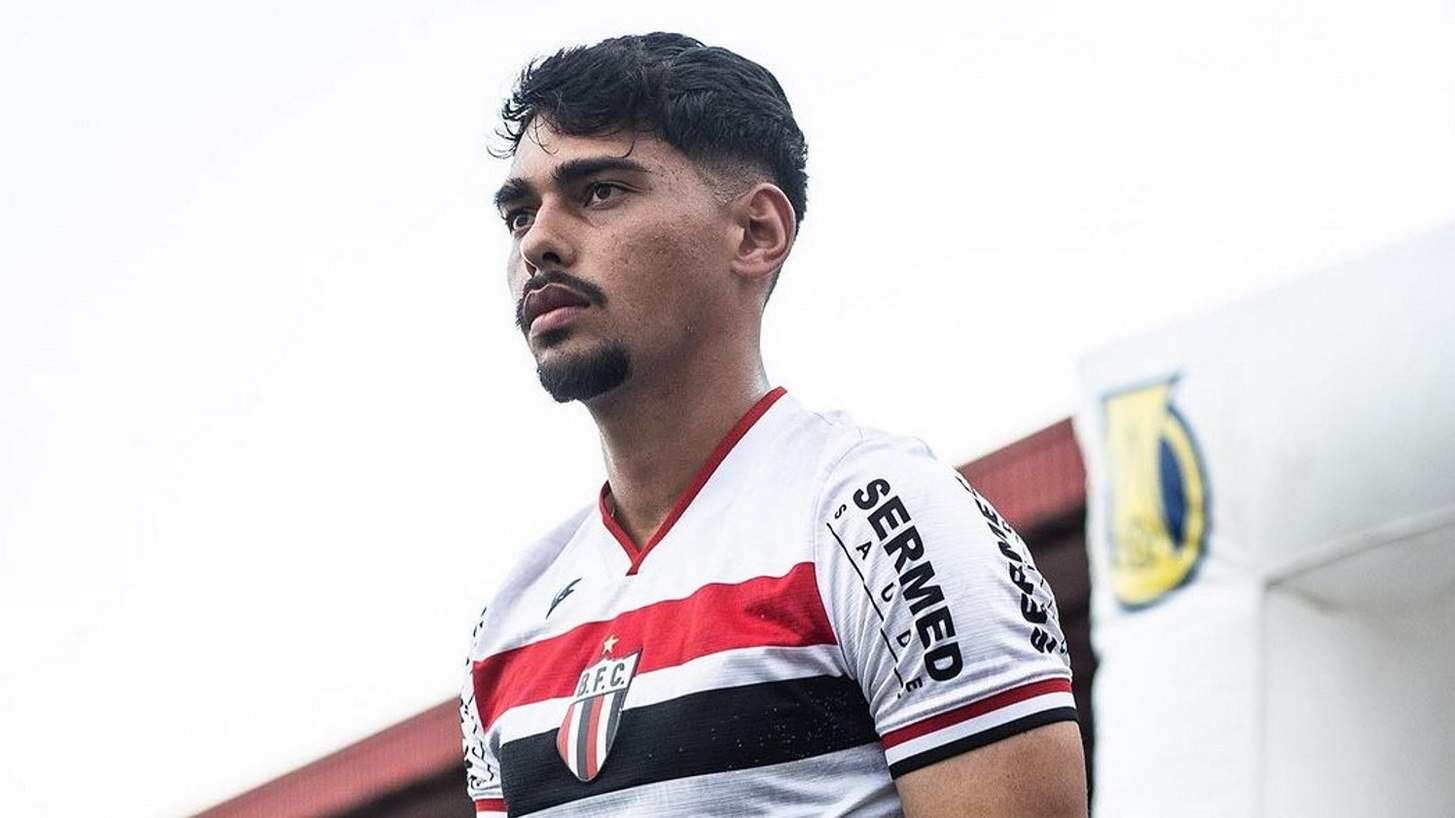 Cuiabá contrata atleta que concorre ao Prêmio Puskás da FIFA de gol mais bonito de 2023